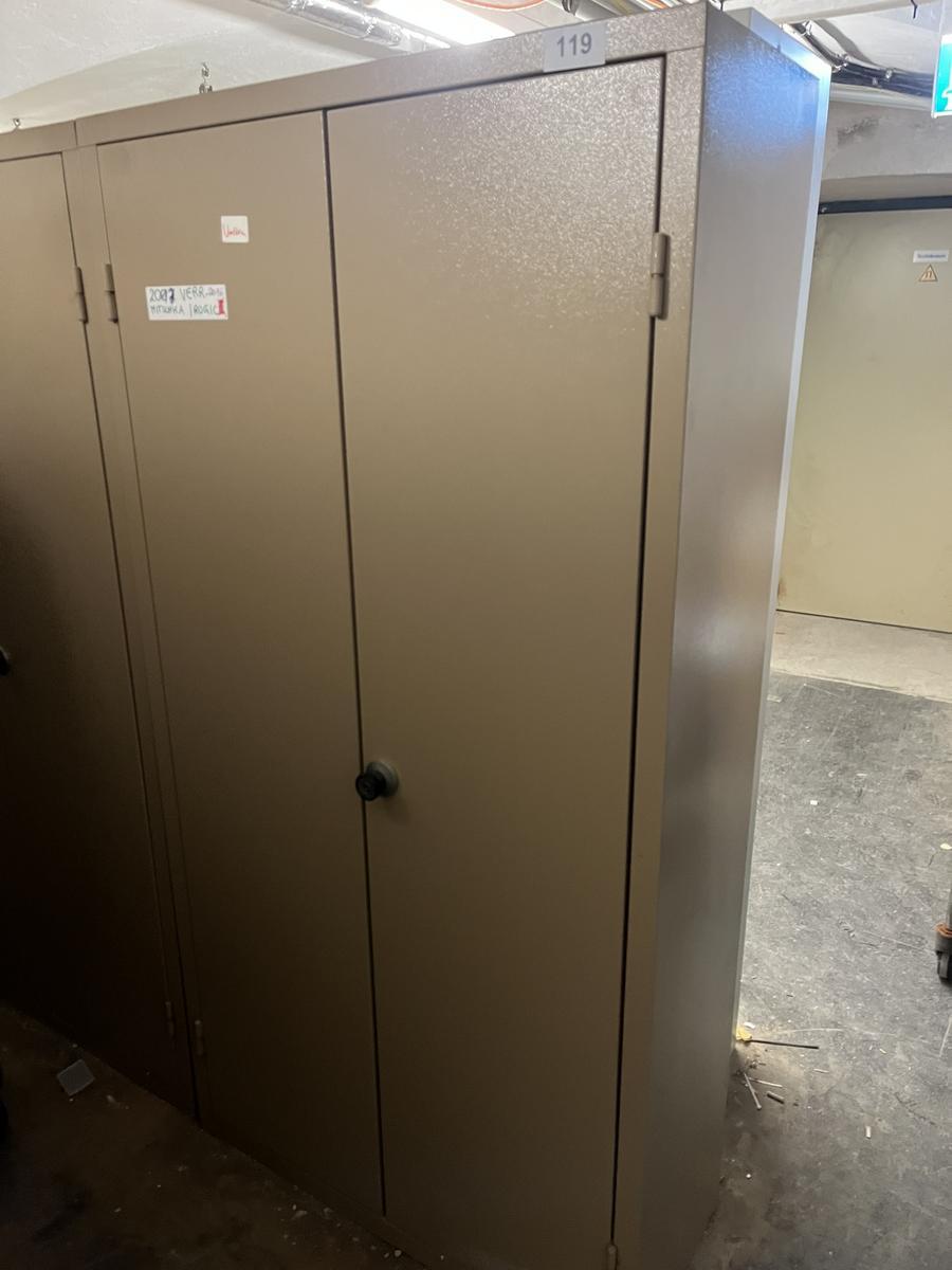 Metallschrank mit Doppelt&uuml;re, Breite 95cm, H&ouml;he 185cm, Tiefe 40cm