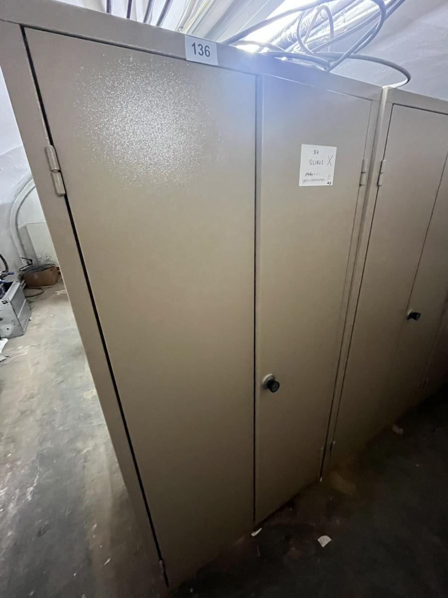 Metallschrank mit Doppelt&uuml;re, Breite 95cm, H&ouml;he 185cm, Tiefe 40cm?d=2026-03-09 21:31:56