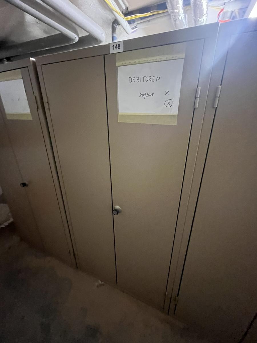 Metallschrank mit Doppelt&uuml;re, Breite 95cm, H&ouml;he 185cm, Tiefe 40cm?d=2026-03-09 21:31:39