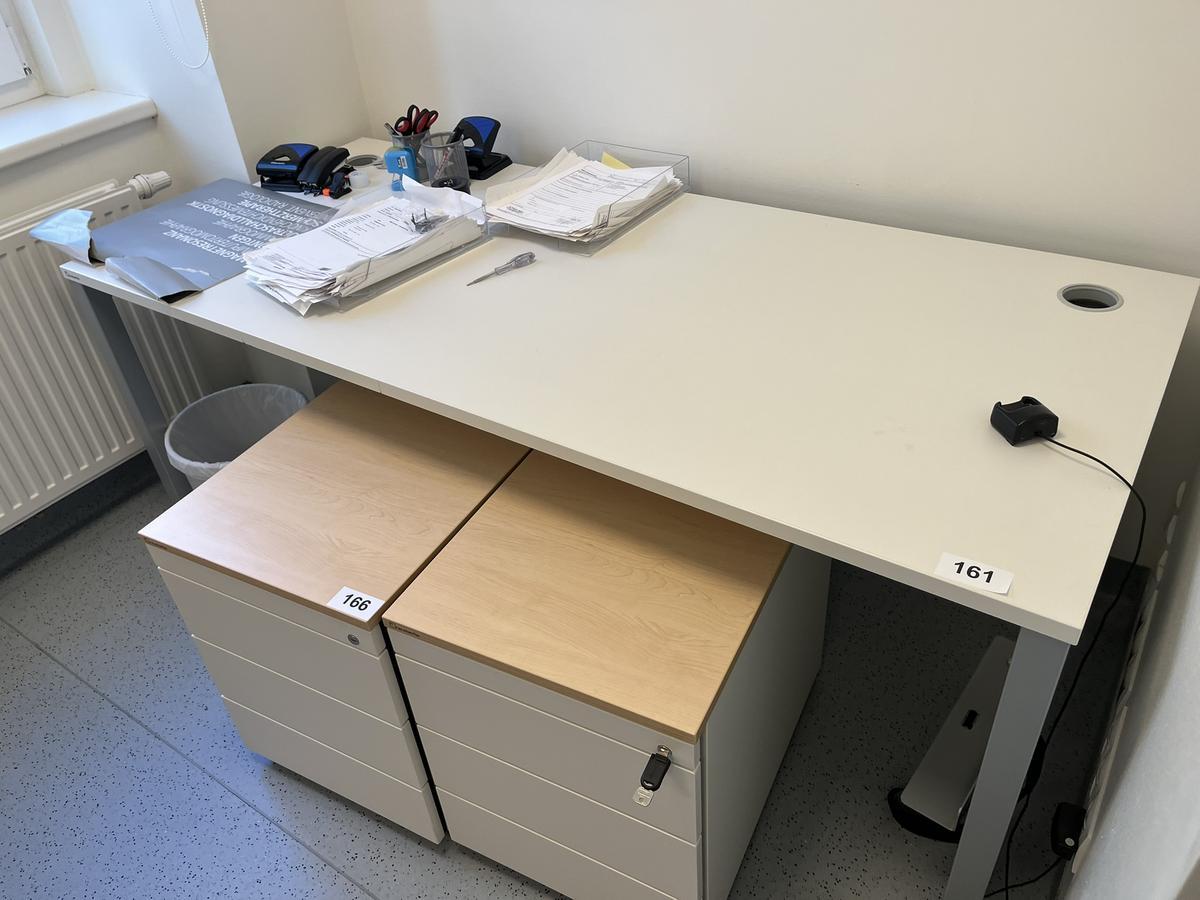 2 Stk. Neud&ouml;rfler Rollcontainer, ca. 44x60x55cm?d=2026-03-09 21:31:53