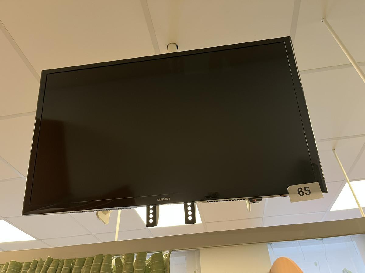 Samsung TV Ger&auml;t, 80cm Diagonale, mit Wandhalterung?d=2026-03-09 18:46:47