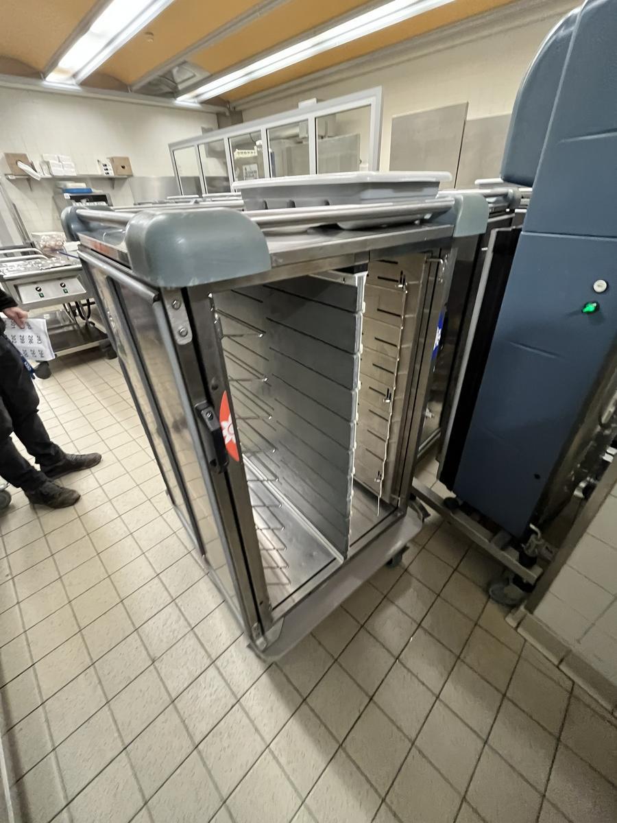 Speisen Einschubwagen passend zu Pos. 271?d=2026-03-09 21:32:15