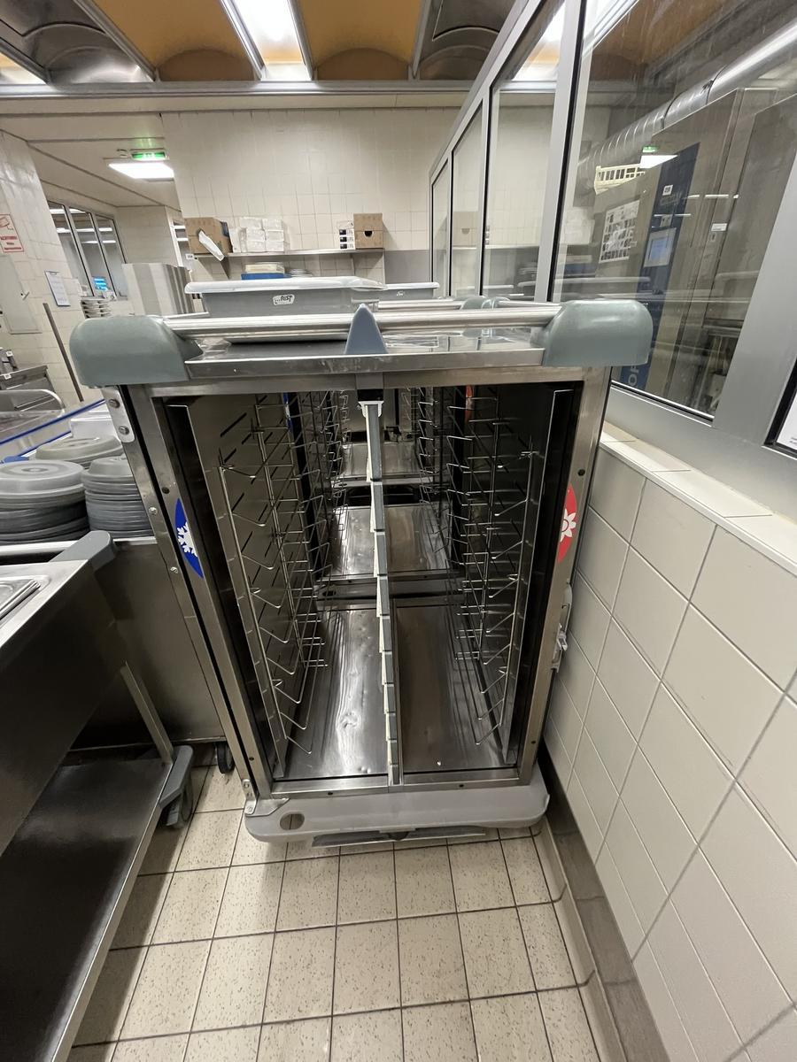 Speisen Einschubwagen passend zu Pos. 271?d=2026-03-09 21:32:21