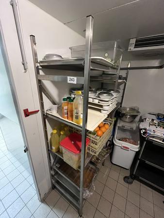 ca. 4.5 lfm K�hlhausregal 45 /180 cm