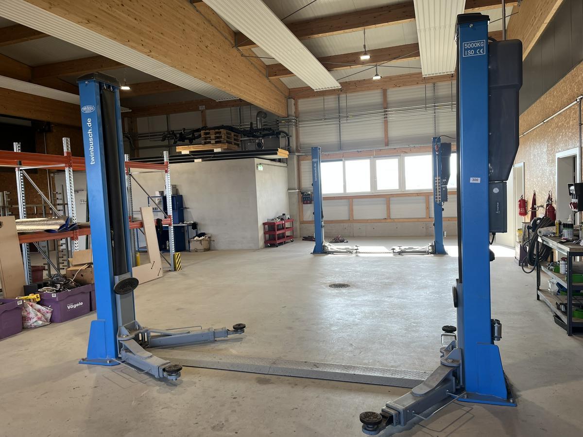 TWINBUSCH 2-S&auml;ulenhebeb&uuml;hne, Baujahr 2021 - Topzustand, 5000 kg?d=2026-03-07 00:42:50