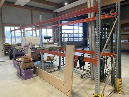 8.10 Laufmeter Schwerlast-Palettenregale, 110/275 cm, kaum gebraucht