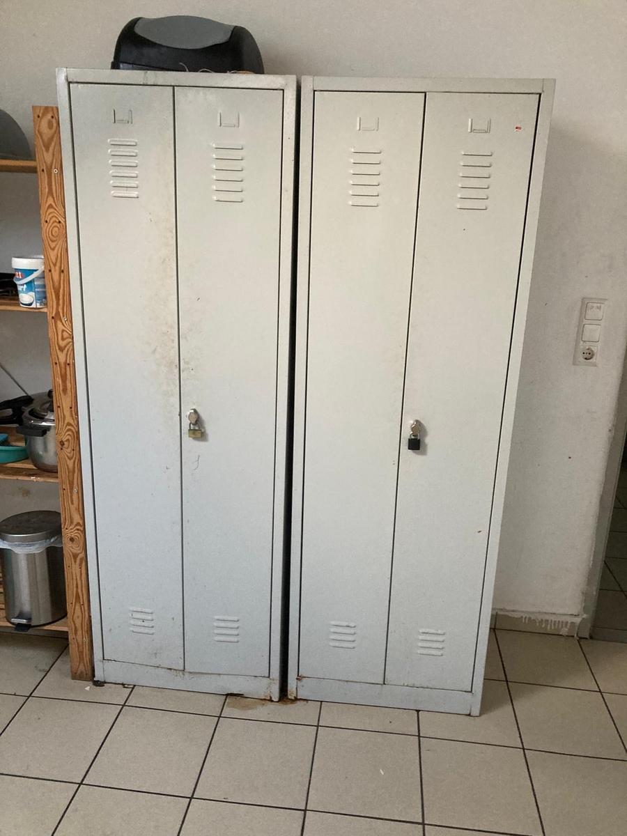 Meitall-Spind, mit Fl&uuml;gelt&uuml;ren, ca. H&ouml;he 180cm, L&auml;nge 60cm, Breite 49 cm?d=2026-03-10 14:43:04