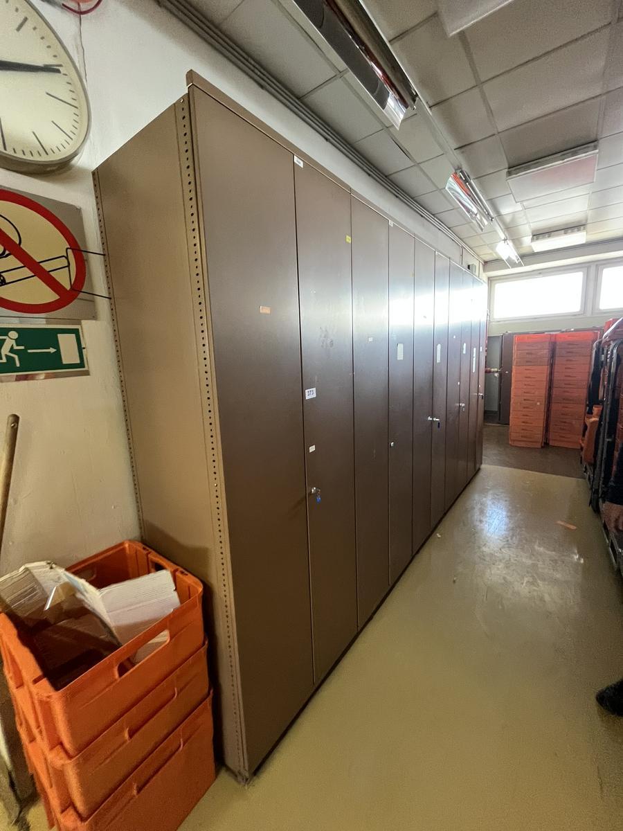 4.0 Laufmeter Werkzeugschrank mit 10 T&uuml;ren 64/230 cm?d=2026-03-17 13:00:15