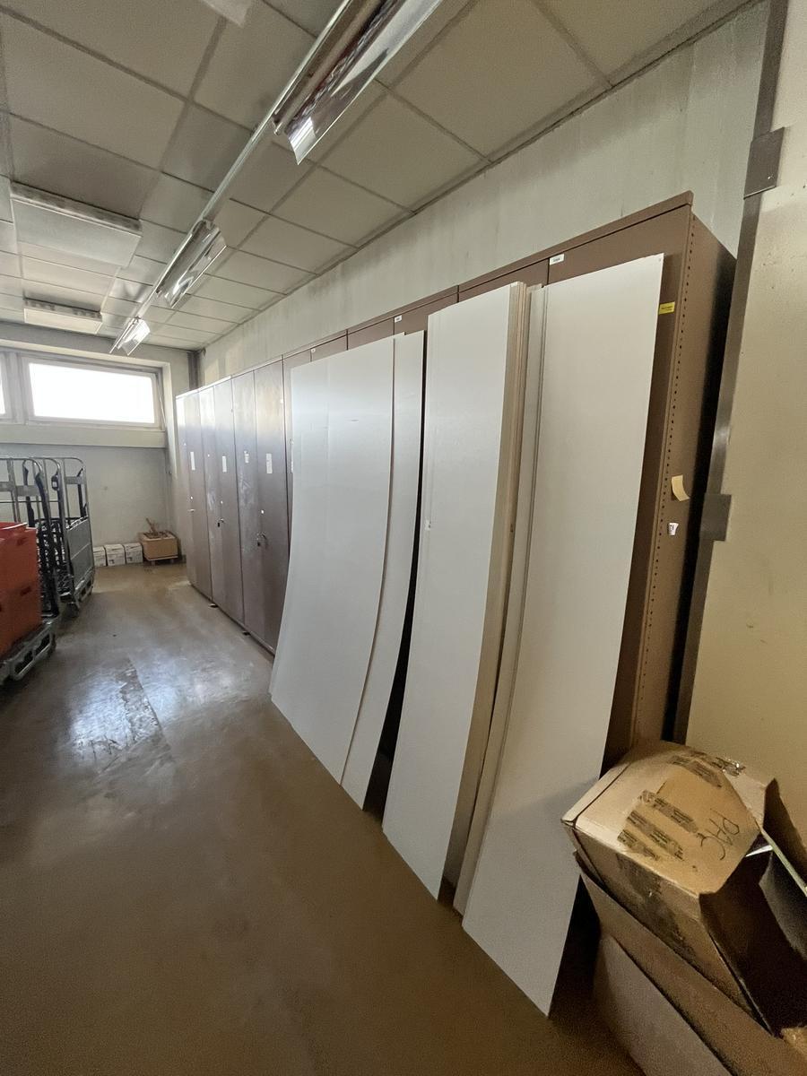 4.8 Laufmeter Werkzeugschrank mit 12 T&uuml;ren 64/230 cm?d=2026-03-17 11:16:51