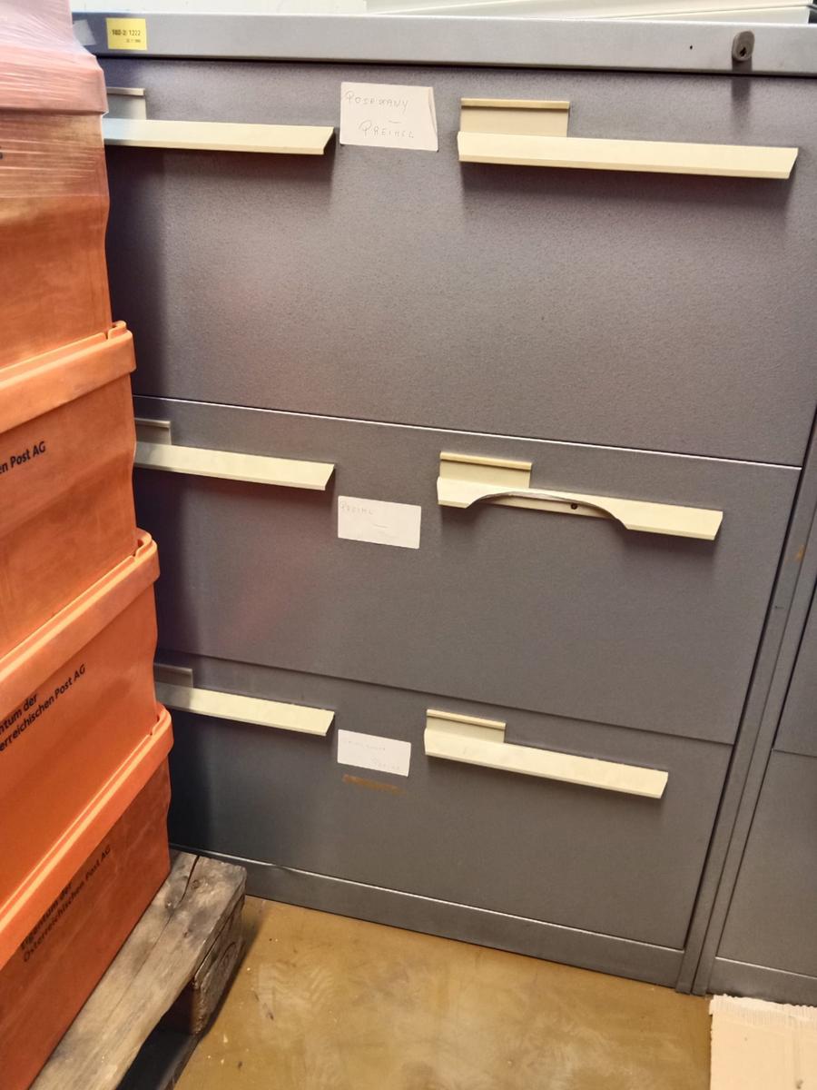 Blechauszugsladenschrank 80/65/105 cm?d=2026-03-17 12:56:37