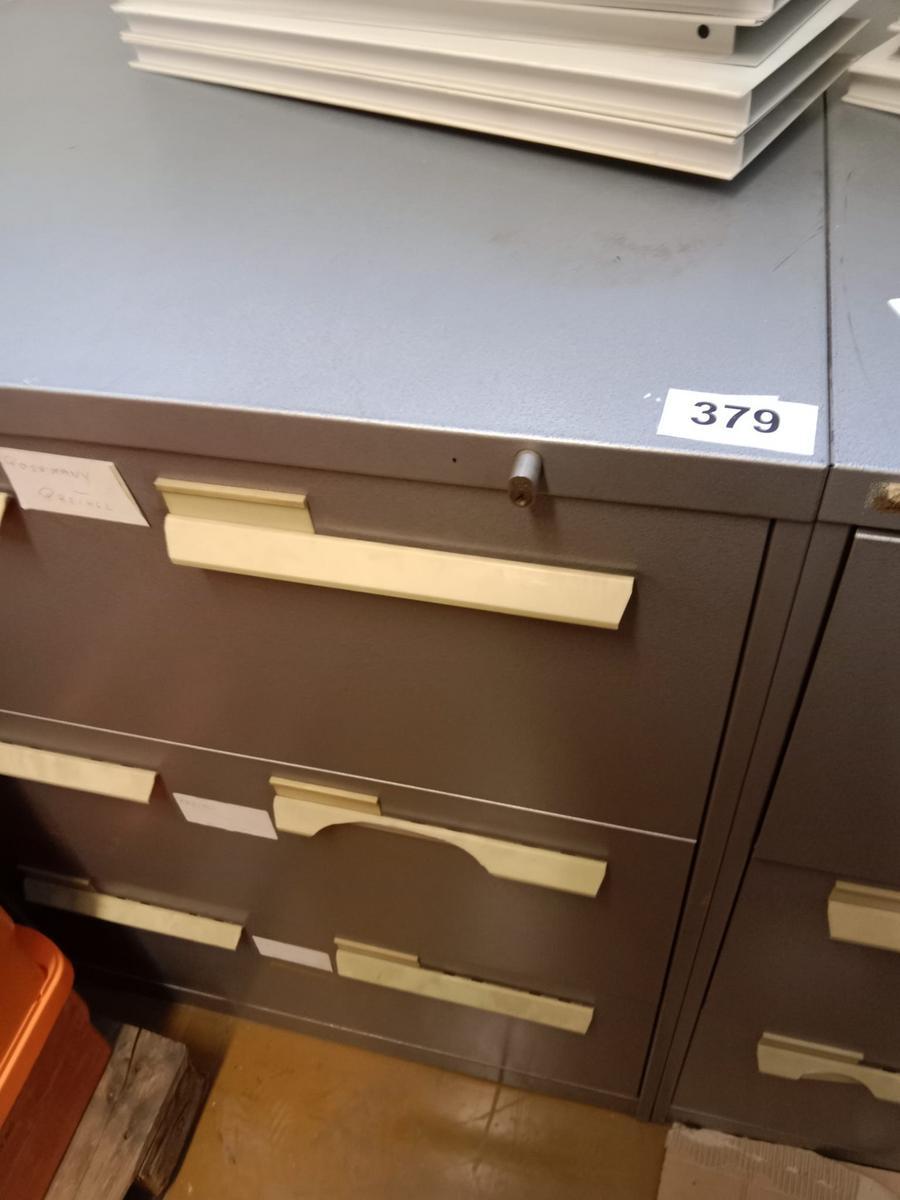 Blechauszugsladenschrank 80/65/105 cm?d=2026-03-17 14:28:03