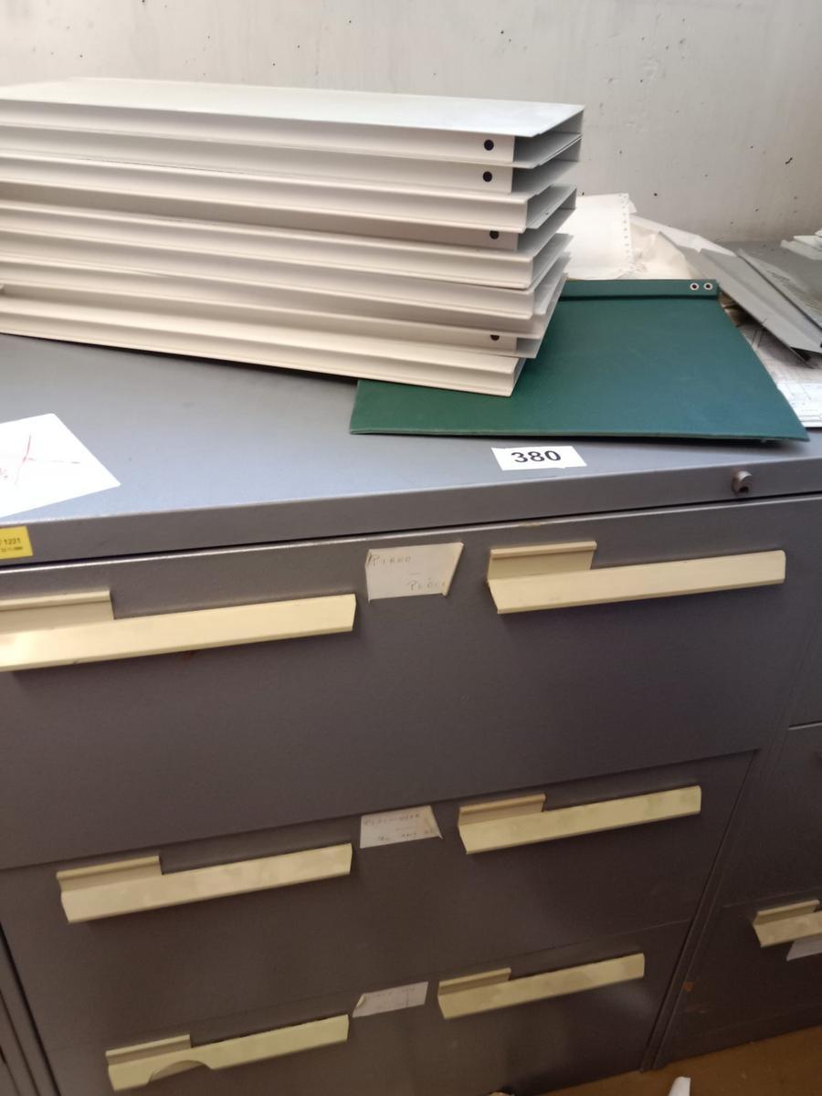 Blechauszugsladenschrank 80/65/105 cm?d=2026-03-17 16:00:28