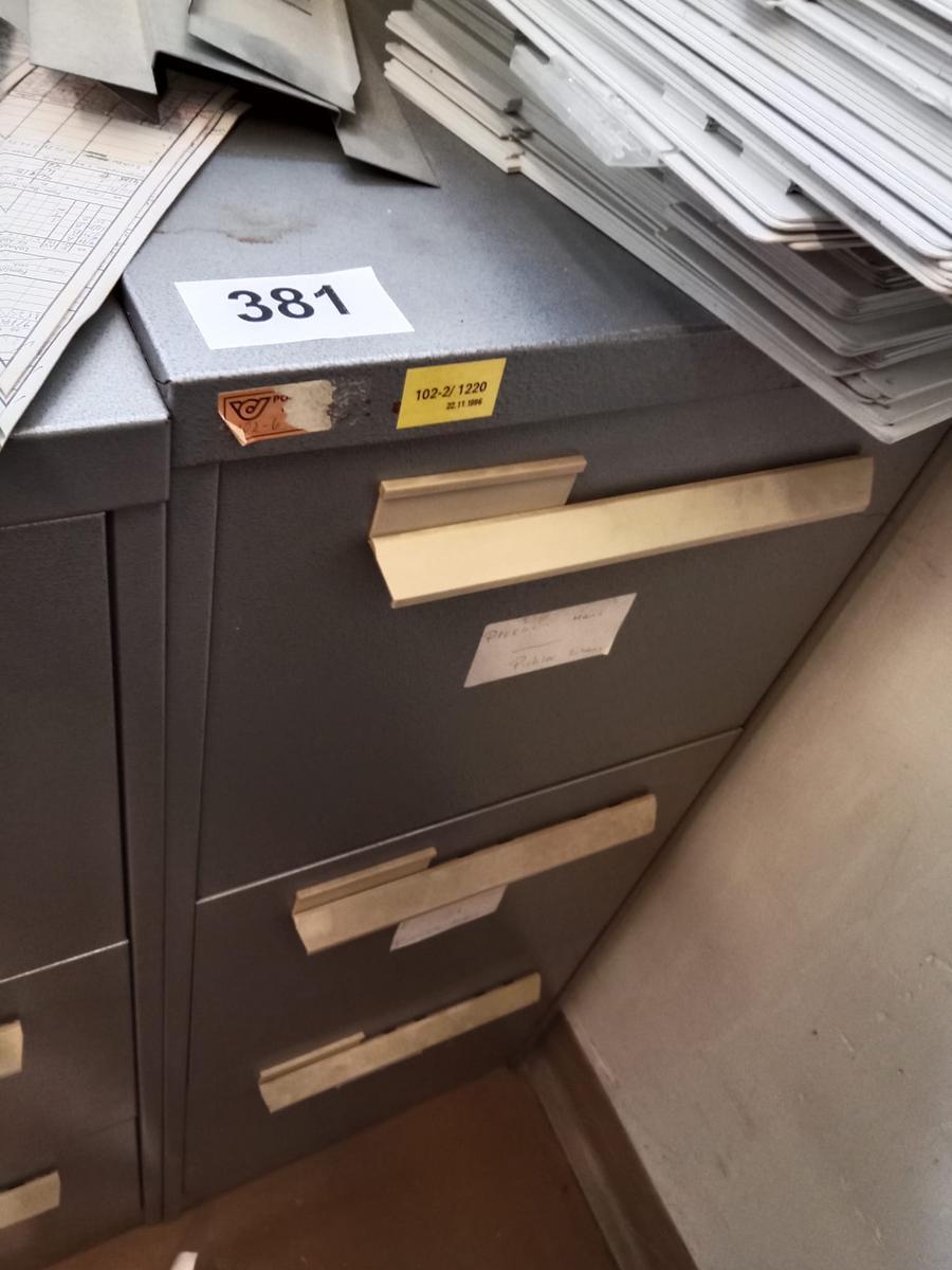 Blechauszugsladenschrank 40/65/105 cm?d=2026-03-17 17:31:29