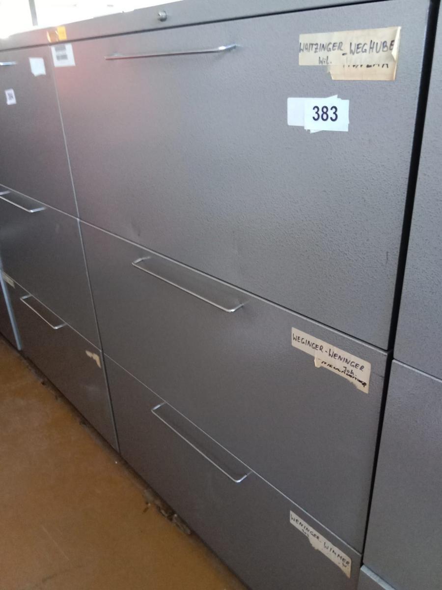 Blechladenschrank 92/64/135 cm?d=2026-03-17 21:12:36