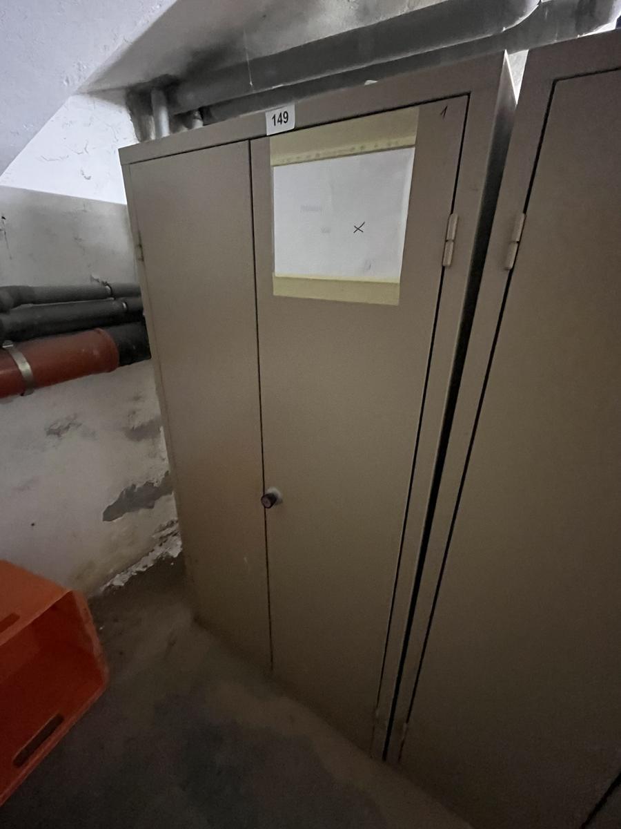 Metallschrank mit Doppelt&uuml;re, Breite 95cm, H&ouml;he 185cm, Tiefe 40cm