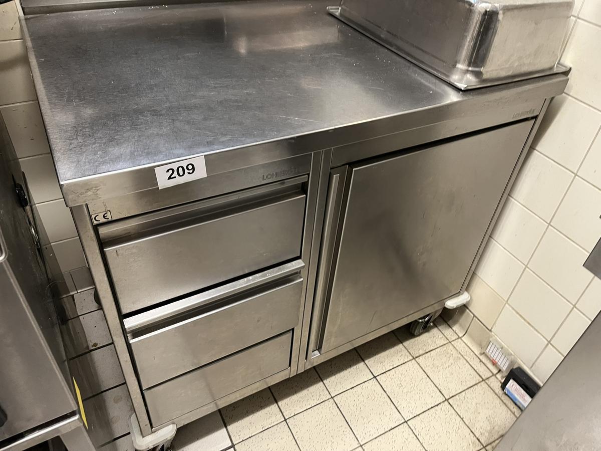 Edelstahl Arbeitstisch mit Rollen 3 Laden und 1 Fl&uuml;gelt&uuml;re ca.100/70/90 cm?d=2026-03-13 20:02:42