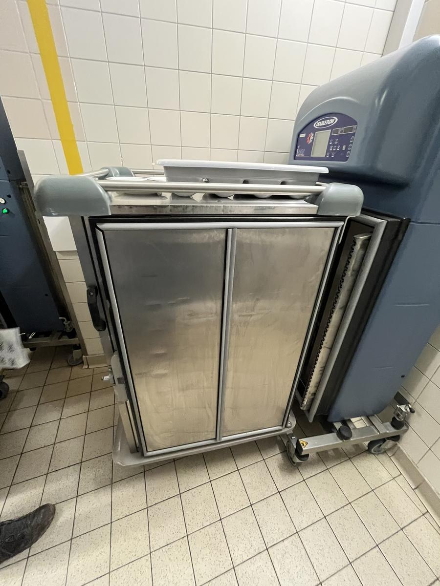 Speisen Einschubwagen passend zu Pos. 271?d=2026-03-13 21:23:38