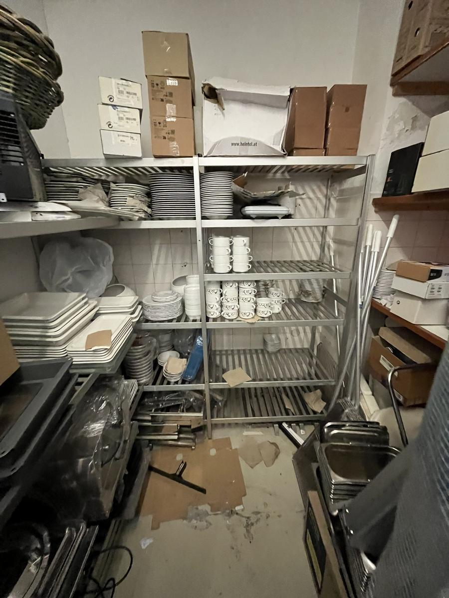 Edelstahl K&uuml;hlhausregal L f&ouml;rmig 530/45/180 cm?d=2026-03-13 21:26:36