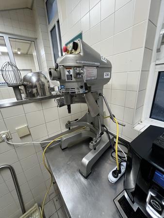 Planetenr�hrwerk K�chenmaschine mit Zubeh�r 10/20 er Kessel,Spiraleins�tze