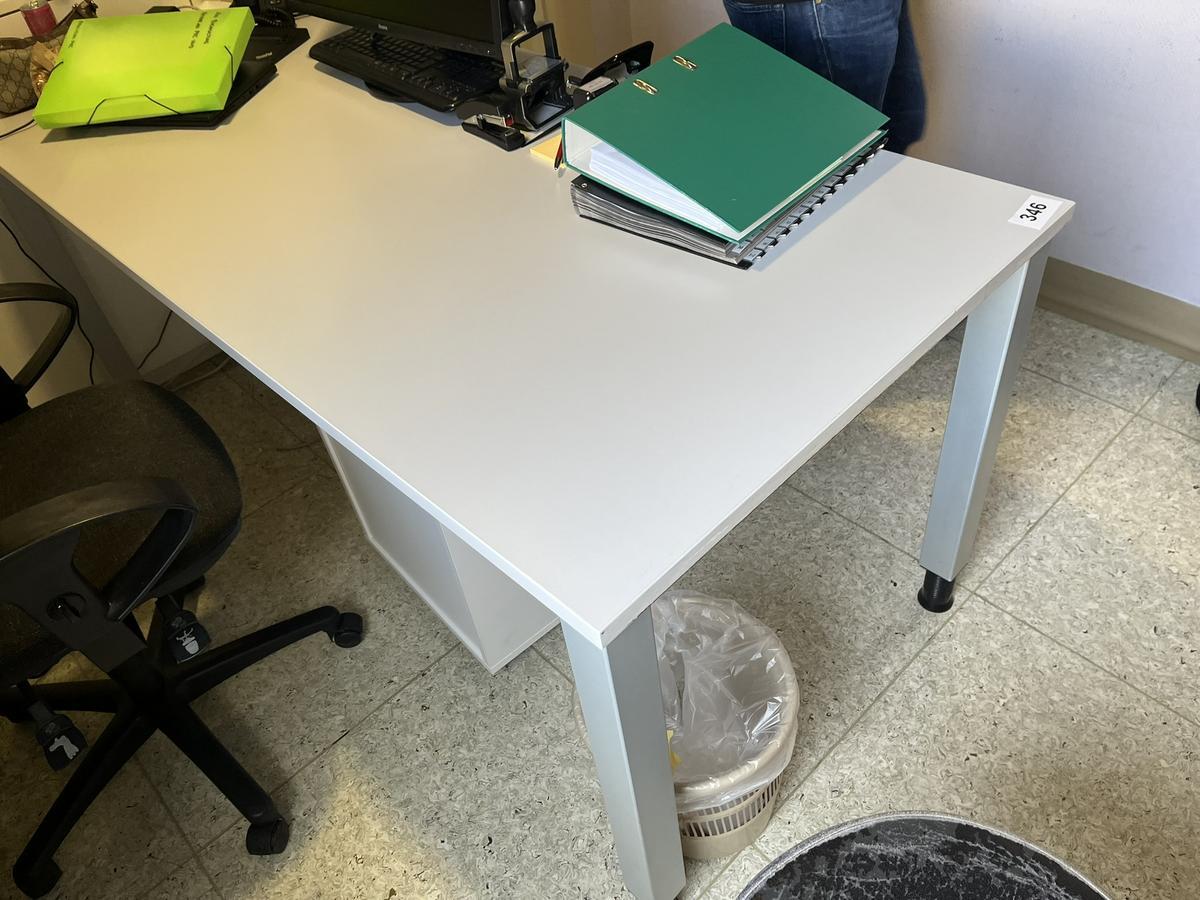 Schreibtischmodul ca. 180/80 cm mit Rollcontainer?d=2026-03-13 21:11:44