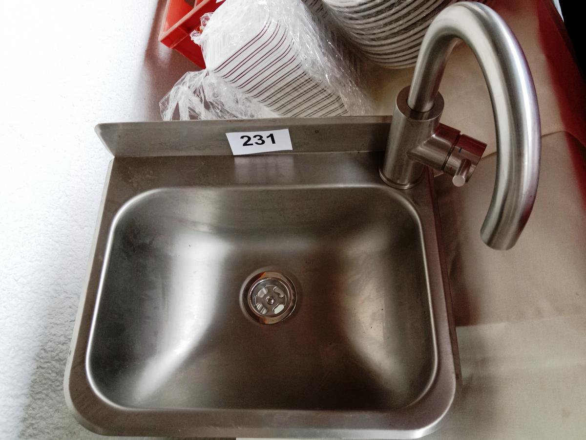 Edelstahl Waschbecken inkl. Armatur, 40x35cm?d=2026-03-23 16:39:42