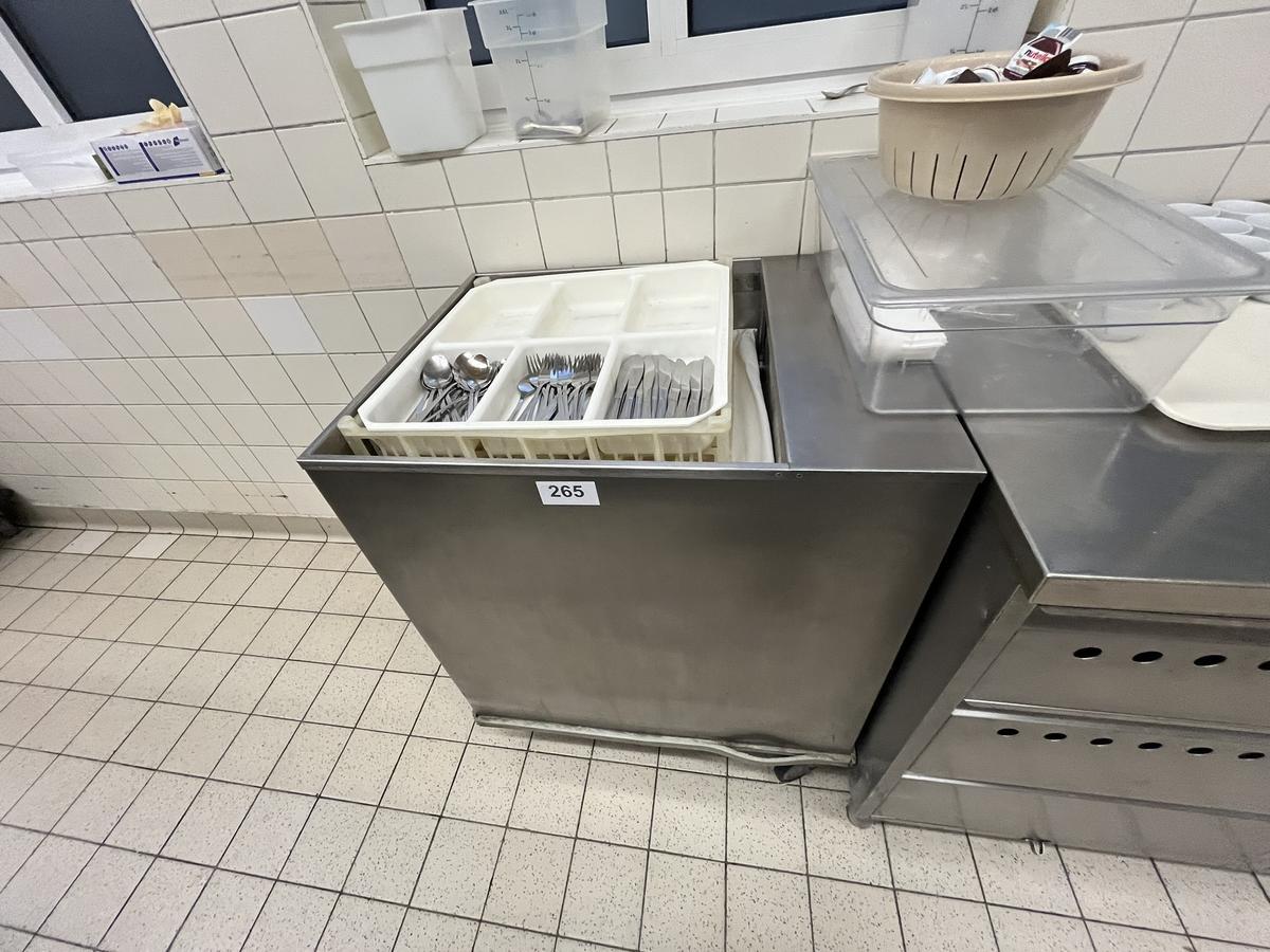 Tablettstapler 60/60/90 cm?d=2026-03-25 08:10:21