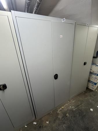 Metallschrank mit Doppelt�re, Breite 95cm, H�he 195cm, Tiefe 40cm