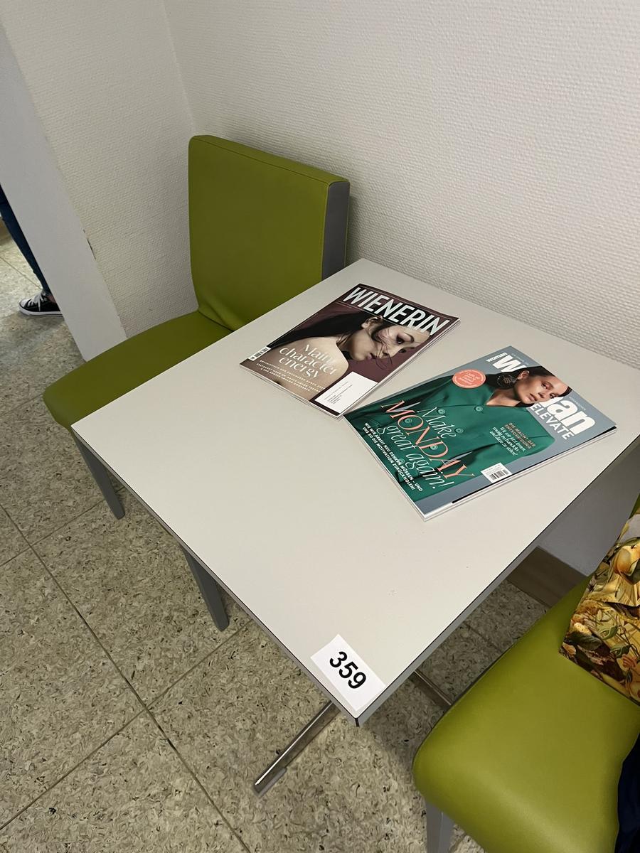 Beistelltisch 60/60 cm mit 2 Besucherst&uuml;hlen?d=2026-03-24 08:07:02