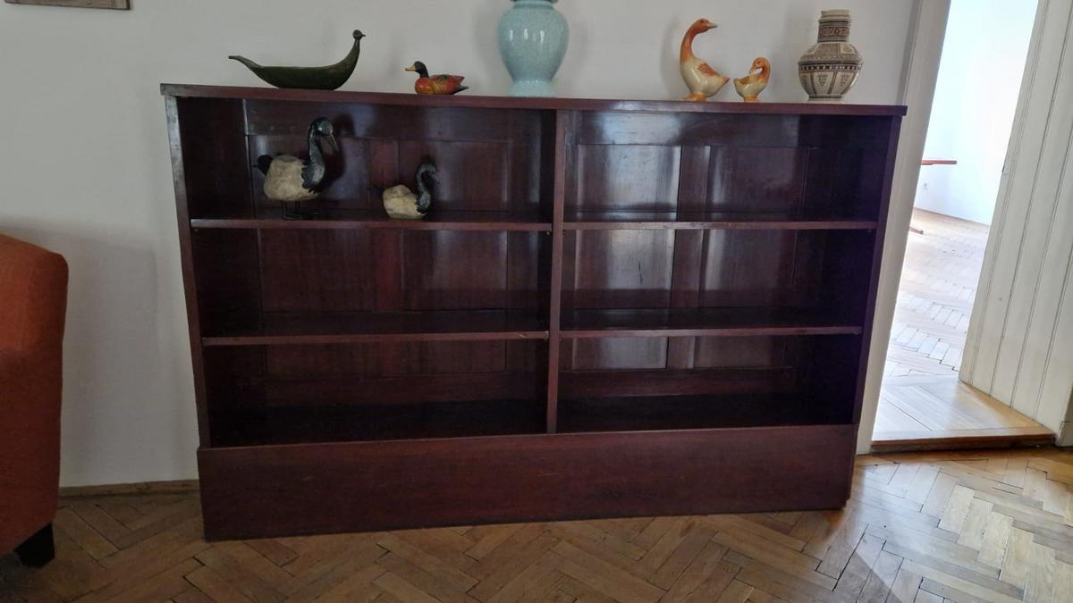 B&uuml;cherregal aus Mahagoni, 207 m lang x 130 cm hoch x 28 cm tief?d=2026-03-26 16:48:33