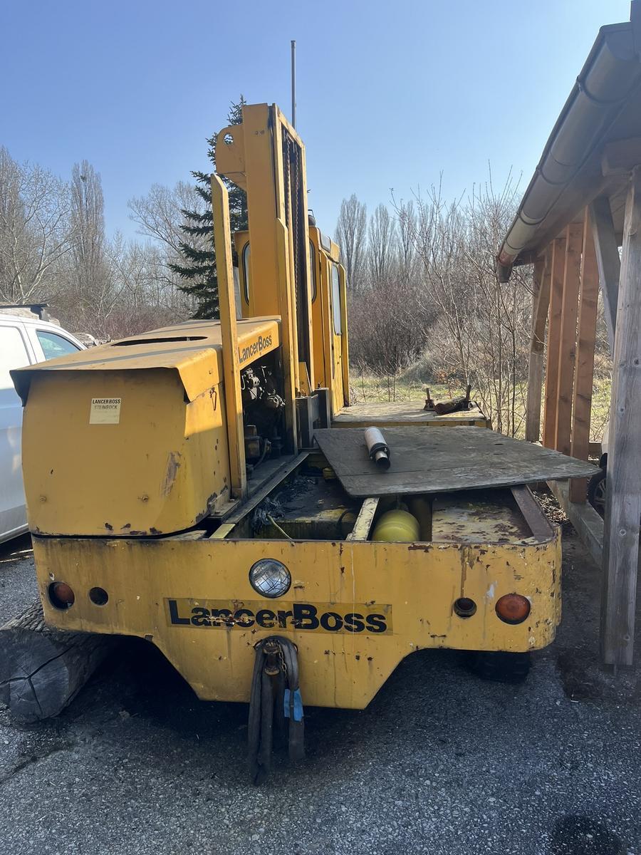 Lancer Boss Seitenstapler - Ersatzteiltr&auml;ger (Motor laut Auftraggeber ok?d=2026-03-27 22:38:23