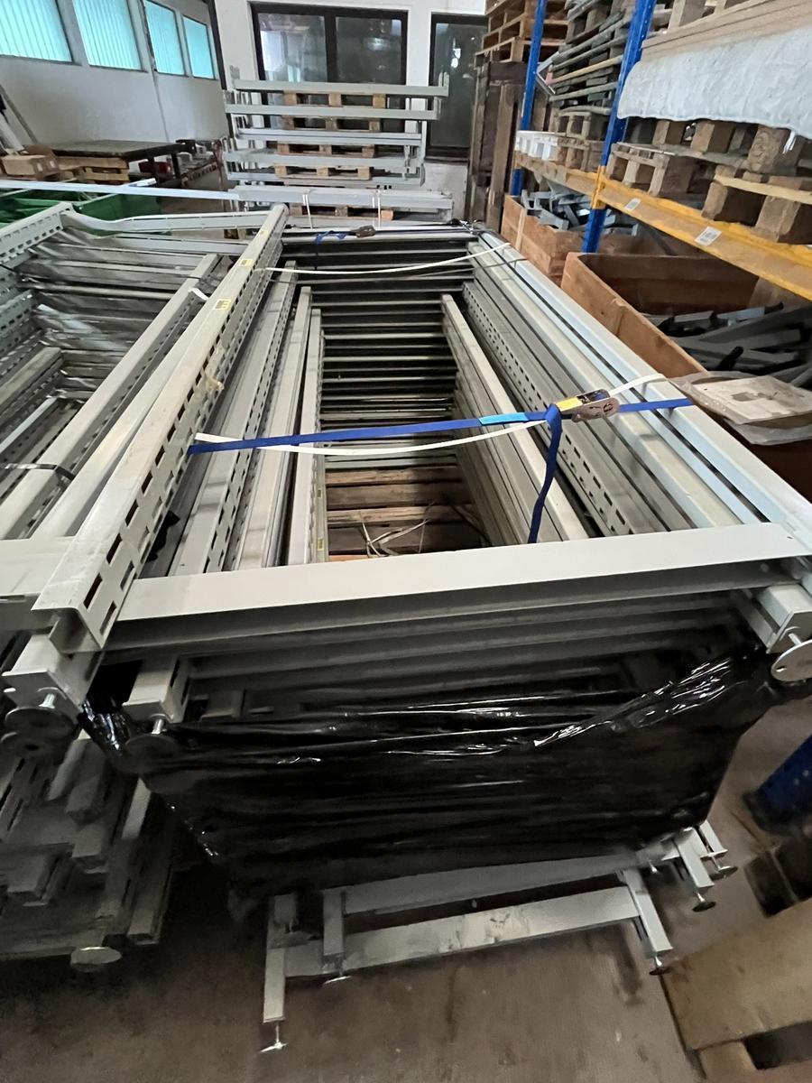 ca. 20 lfm Schwerlastregale Steher ca. 225x85 cm plus 40 St&uuml;ck Balken ca. 2.5 m?d=2026-03-29 18:37:00