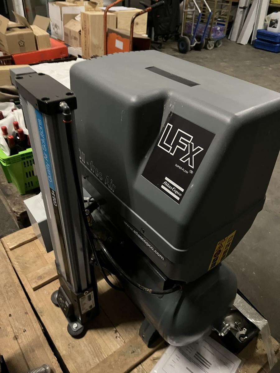 Atlas Copco Kolben-,Kompressor CD2.5 - LFX 2.0 - 10 TM 50 CE , 2.53 m3,400 V,inkl.Adsorptionstrockner?d=2026-03-29 18:34:09