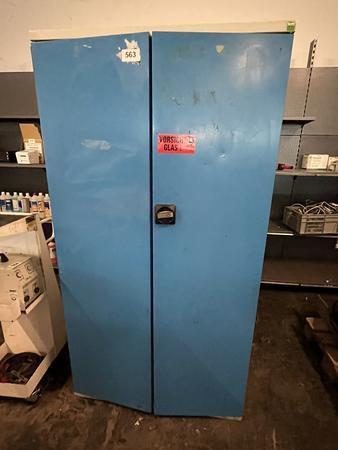 BOTT Doppelt�r-,Werkzeugschrank 100/60/190 cm mit Auszugsladen