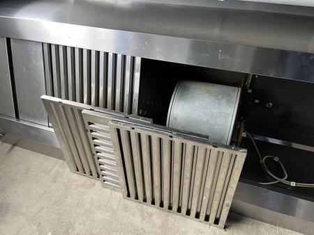 MAY WAY Wanddunstabzugshaube mit Motoreinheit REM 10 A 240/55/90 cm 2570 m3/h, 30x30 cm Lüftungsschnitt MAY WAY Wanddunstabzugshaube mit Motoreinheit REM 10 A 240/55/90 cm 2570 m3/h, 30x30 cm Lüftungsschnitt