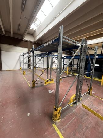 ca. 21 lfm BITO Schwerlastregal mit 8 Stehern = 7 Felder  6 x 3 m , 1 x 2.5 m