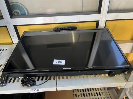 Samsung TV UE32EH5200, mit Standfuß und Fernbedienung Samsung TV UE32EH5200, mit Standfuß und Fernbedienung