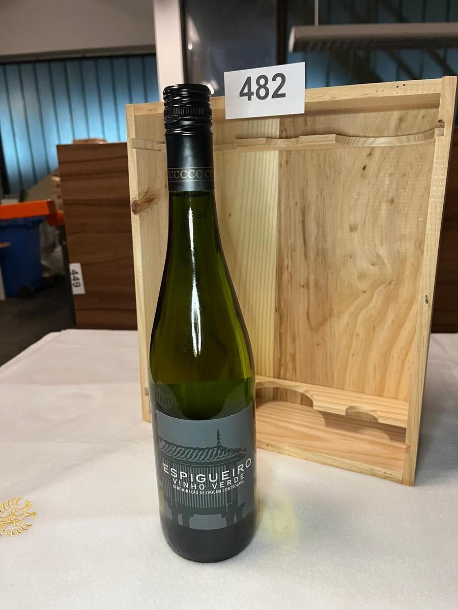 2 Stk. Espigueiro Vinho Verde White Wine?d=2026-04-10 15:19:28