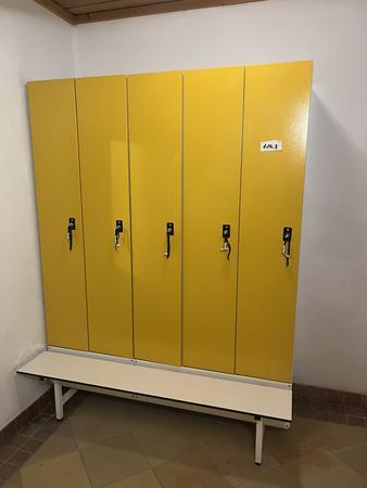 Spind 5-teilig mit Sitzbank, 150 x 50 x 998 Spind 5-teilig mit Sitzbank, 150 x 50 x 998