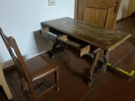 Tisch mit 2 Laden + 1 Stuhl, 140 x 65 x 80 Tisch mit 2 Laden + 1 Stuhl, 140 x 65 x 80