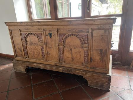 Bauerntruhe ca. 165 x 73 x 87 Bauerntruhe ca. 165 x 73 x 87