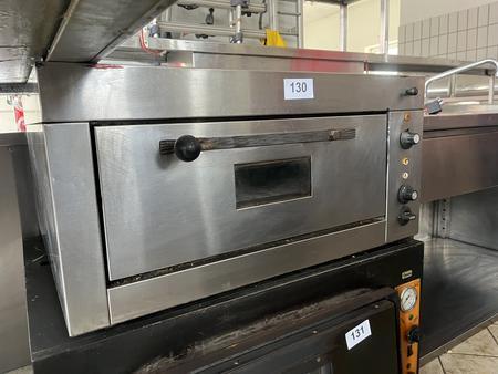 Pizzaofen für 4 Pizzen, innen ca. 60x60cm - außen 83x70x42cm Pizzaofen für 4 Pizzen, innen ca. 60x60cm - außen 83x70x42cm