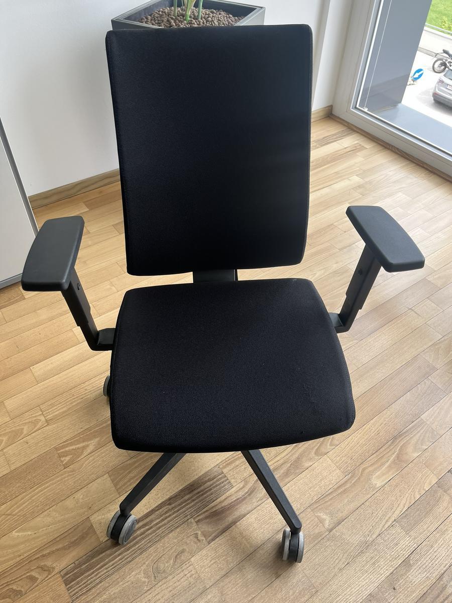 B&uuml;rodrehstuhl BENE schwarz Novy Styl