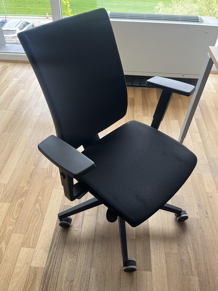 B&uuml;rodrehstuhl BENE schwarz Novy Styl