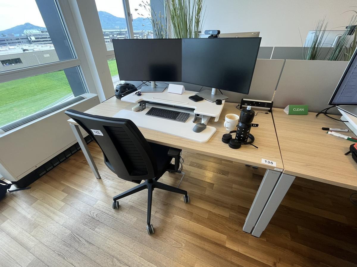 BENE Schreibtisch mit R&uuml;ckwand 160 x 80 cm?d=2026-04-30 18:03:42