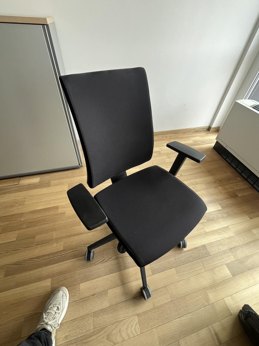 B&uuml;rodrehstuhl BENE schwarz Novy Styl