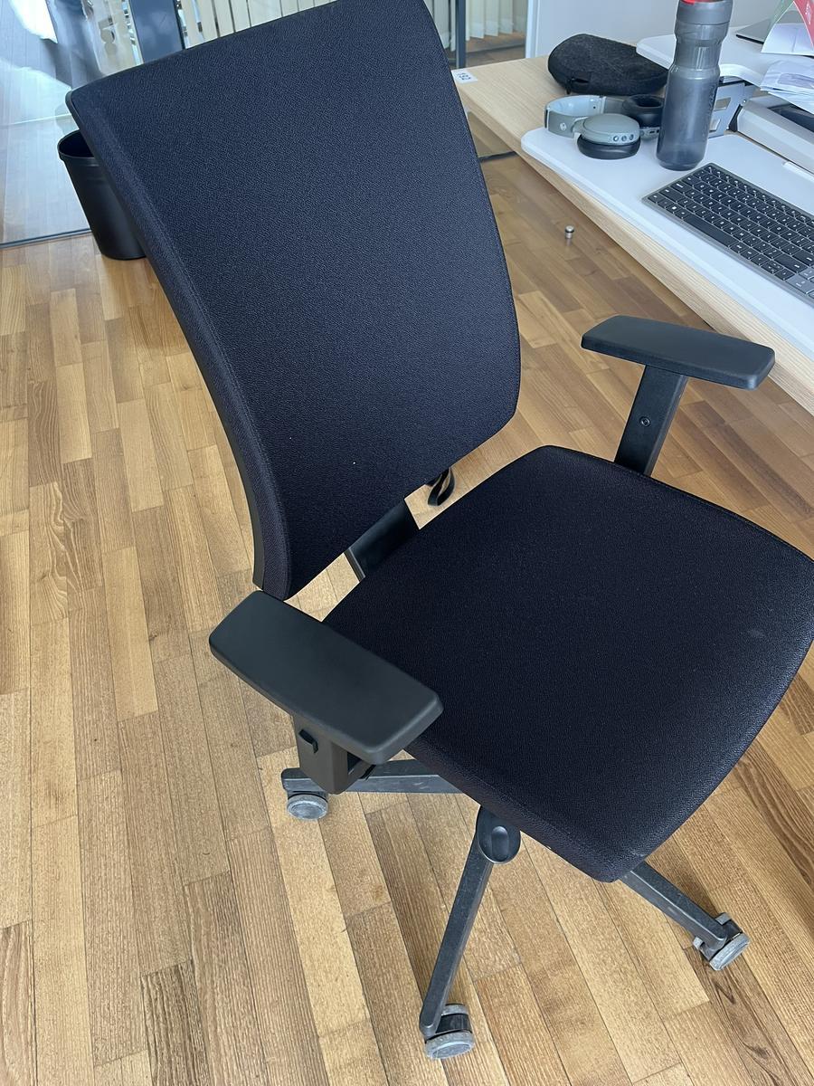 B&uuml;rodrehstuhl BENE schwarz Novy Styl?d=2026-04-30 19:22:21