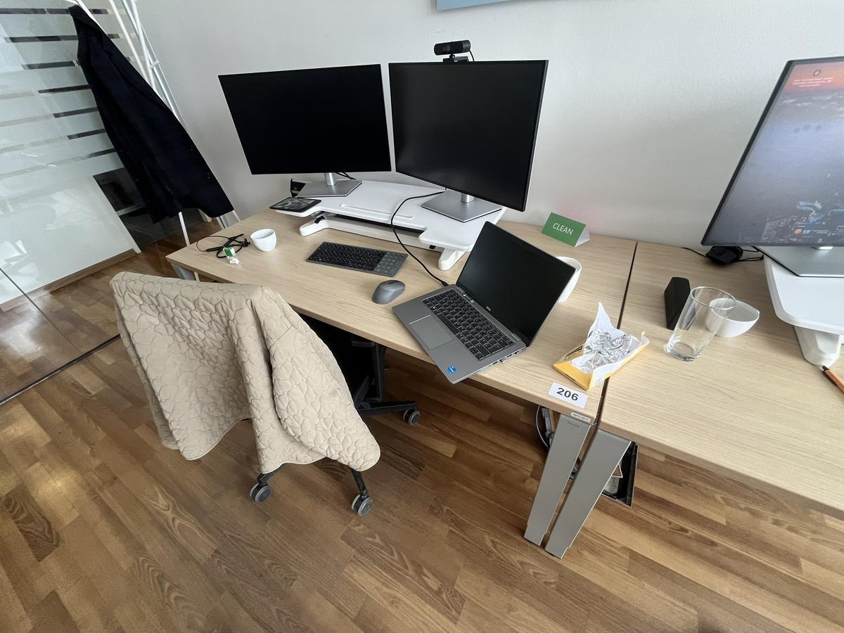 BENE Schreibtisch ohne R&uuml;ckwand 160 x 80 cm?d=2026-04-30 19:22:24