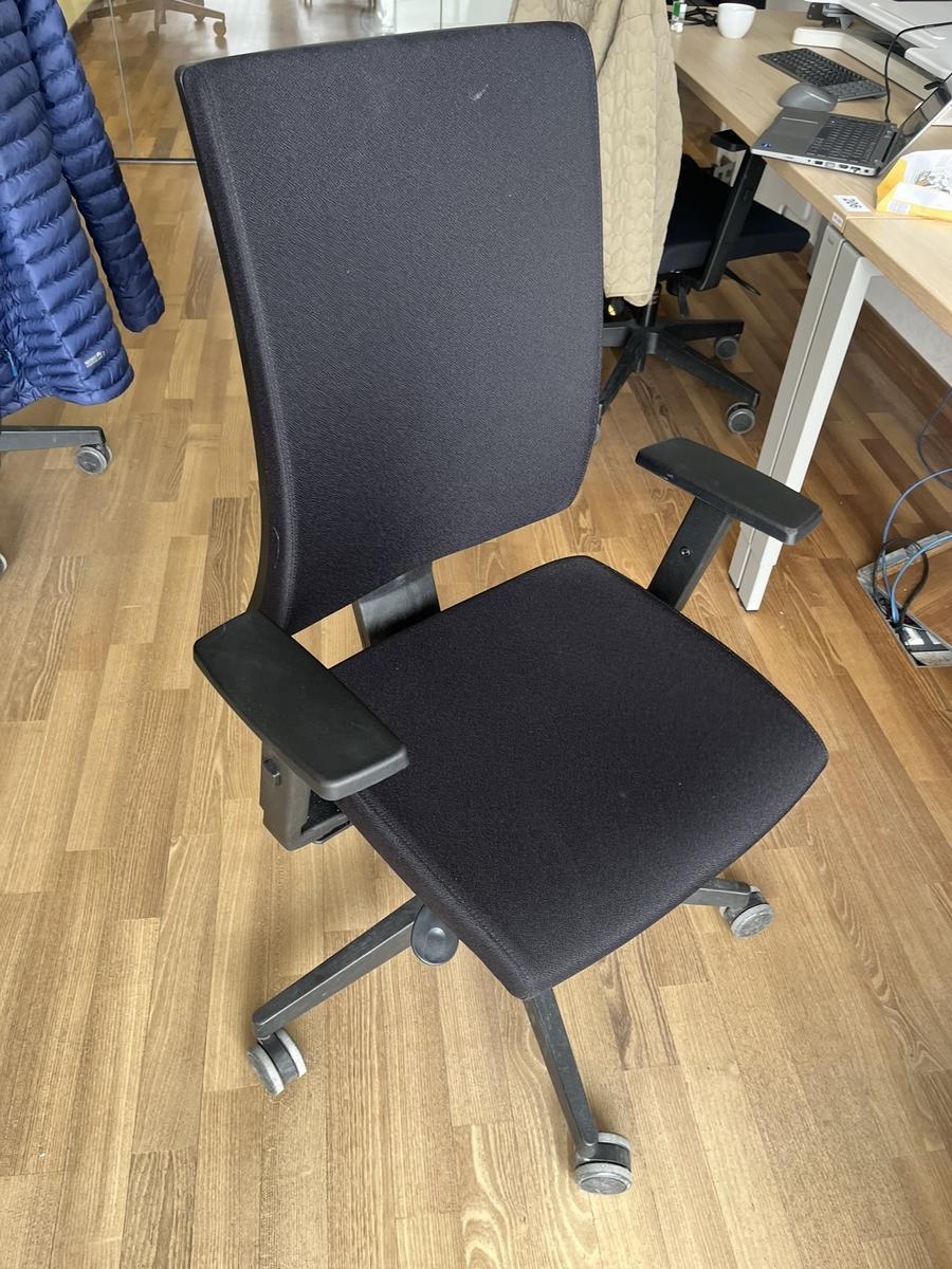 B&uuml;rodrehstuhl BENE schwarz Novy Styl