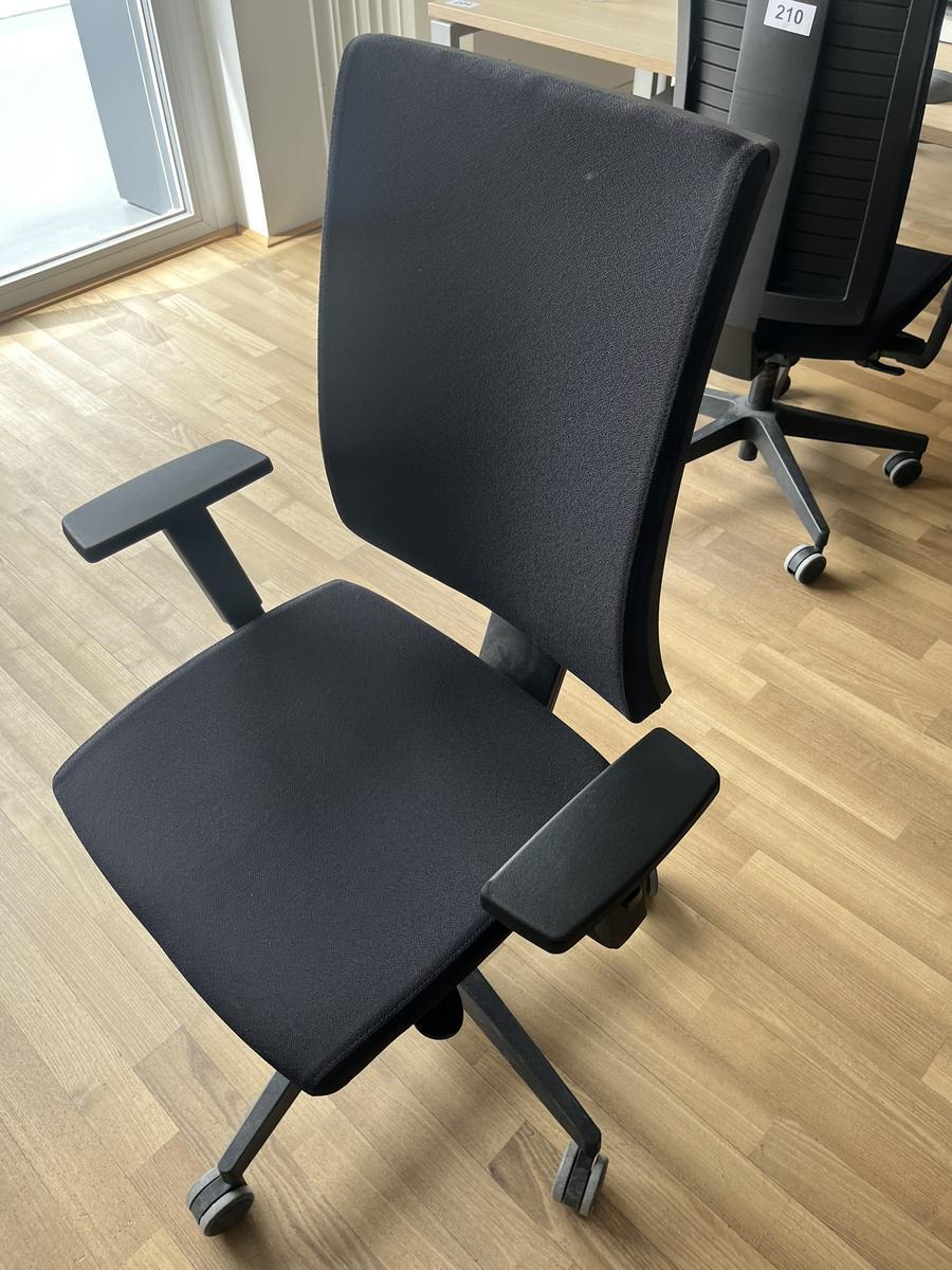 B&uuml;rodrehstuhl BENE schwarz Novy Styl?d=2026-04-30 19:22:19