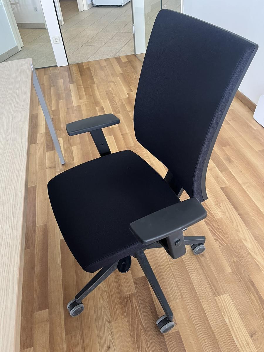 B&uuml;rodrehstuhl BENE schwarz Novy Styl